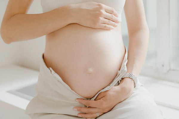 surrogacy-mom4.jpg