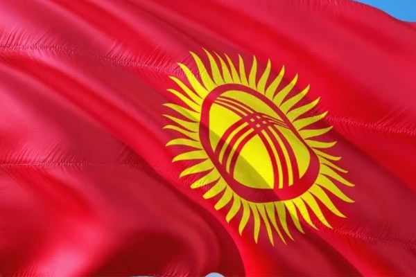 吉尔吉斯斯坦单身代孕合法吗：2025法律、流程与费用解读